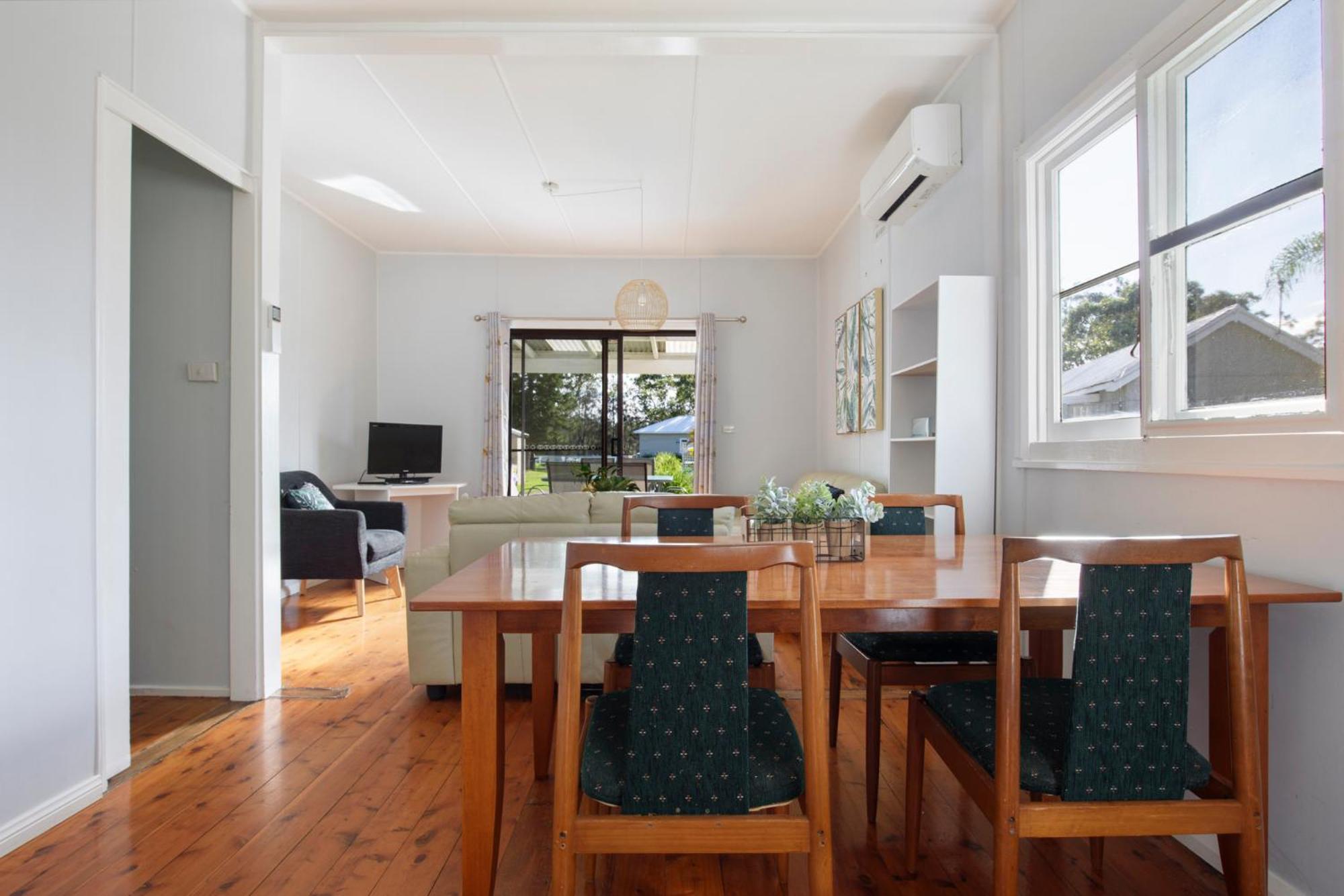 Calm Waters Waterfront Cottages Sussex Inlet Ruang foto